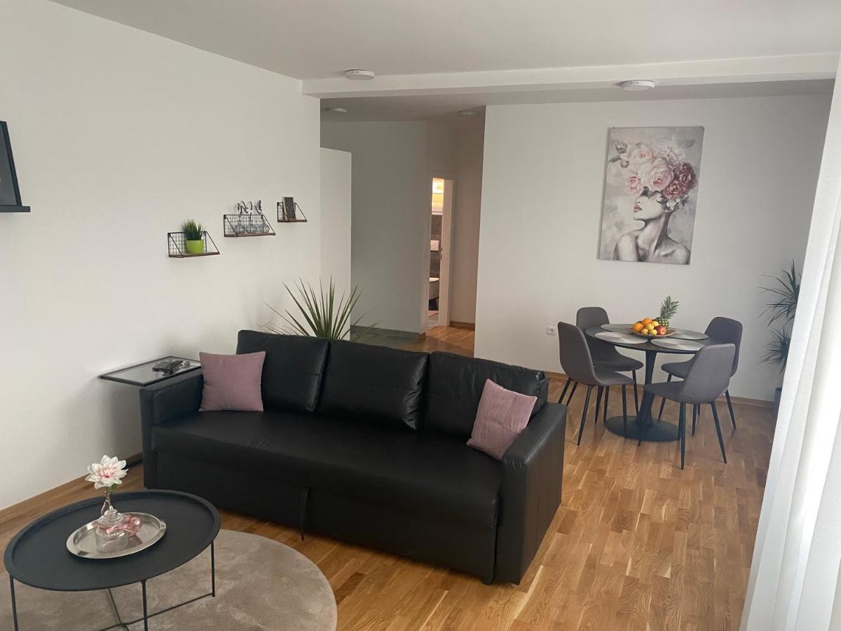 Penthouse West S Apartment Varazdin Exterior photo